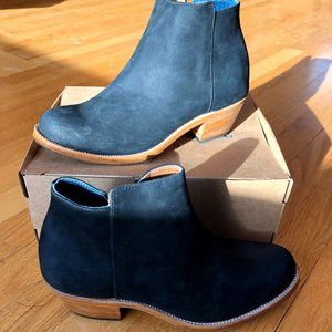 Adelante Granada Bootie